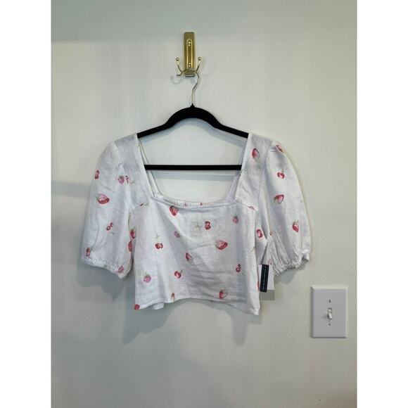 BP. Tops - BP Strawberry Print Linen Blend Puff Sleeve Crop Top NWT Size Medium